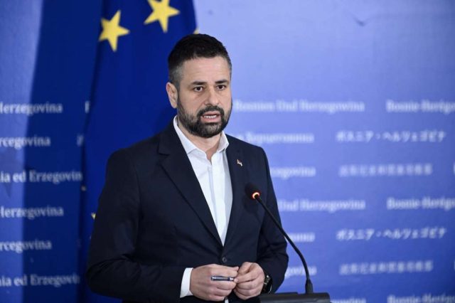 Amidžić najavio javno prozivanje: „Imenom i prezimenom ću reći ko koči povrat PDV-a“
